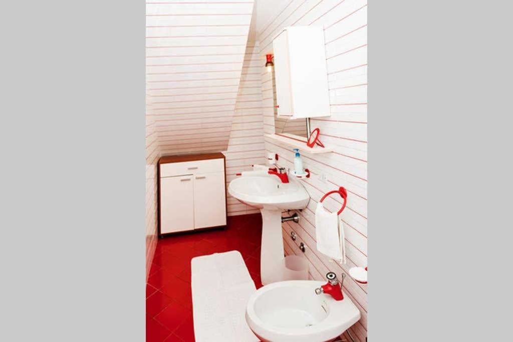 Casa Facchinetti Orange Apartment Malcesine Exterior photo